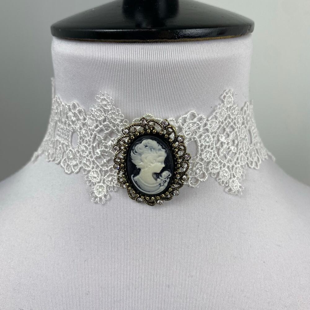 Victorian White Lace Cameo Choker Gothic Renaissance